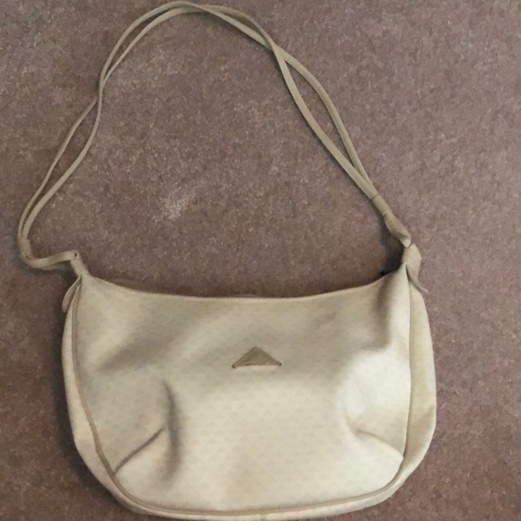 liz claiborne tan purse
